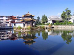 盈江县第一高级中学